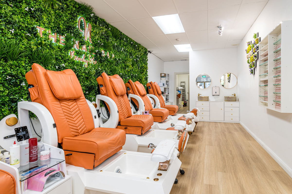 The Nail Bar Chinatown interior